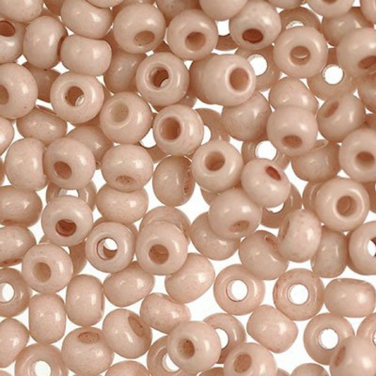 Бисер Preciosa 03211 Бисер матовый светло-бежевый