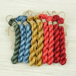 НМул-РМ-2322 Набор ниток OwlForest для схемы «Русские мотивы» (ПНК Кирова) 28, 32, 36 каунт в 2 нити