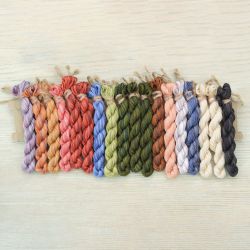 НМул-АСЧ-3322 Набор ниток OwlForest для схемы «Алиса в Стране Чудес» (DMC) цветной вариант, 28, 32 каунт в 2 нити